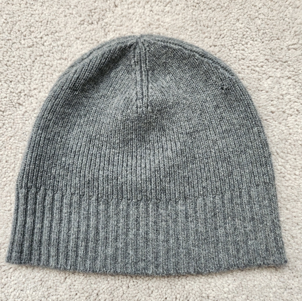 Burberry Cashmere Hat - Picture 2 of 4